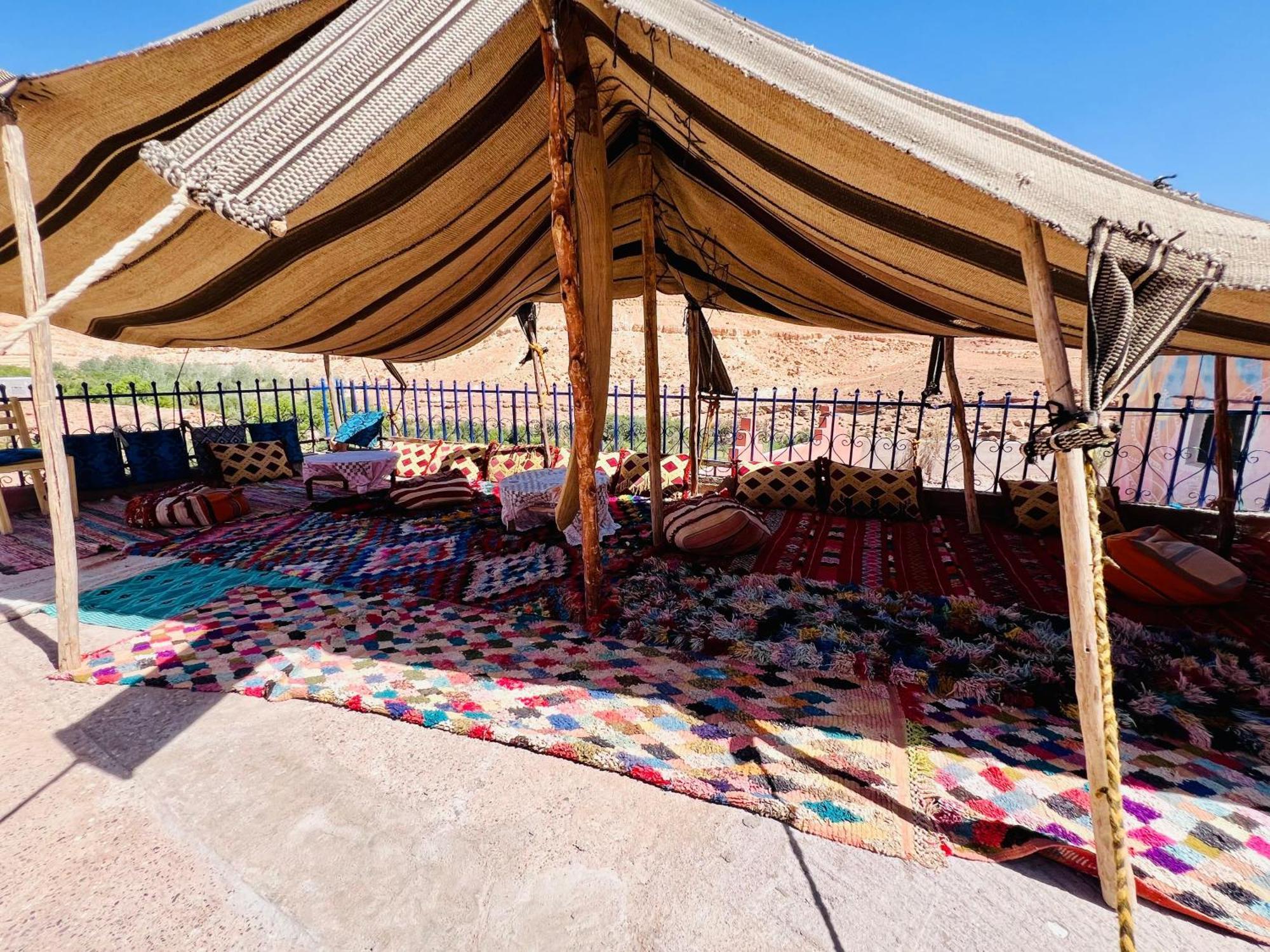 Hotel Familiale Les Grotte Ait Benhaddou Buitenkant foto